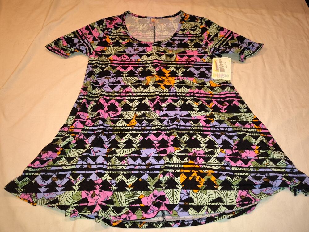 LuLaRoe Perfect T Short Sleeve Shirt Xtra Small NWT XS Black Diamond Floral NEW